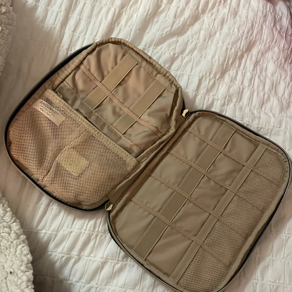 Charger organizer bag
